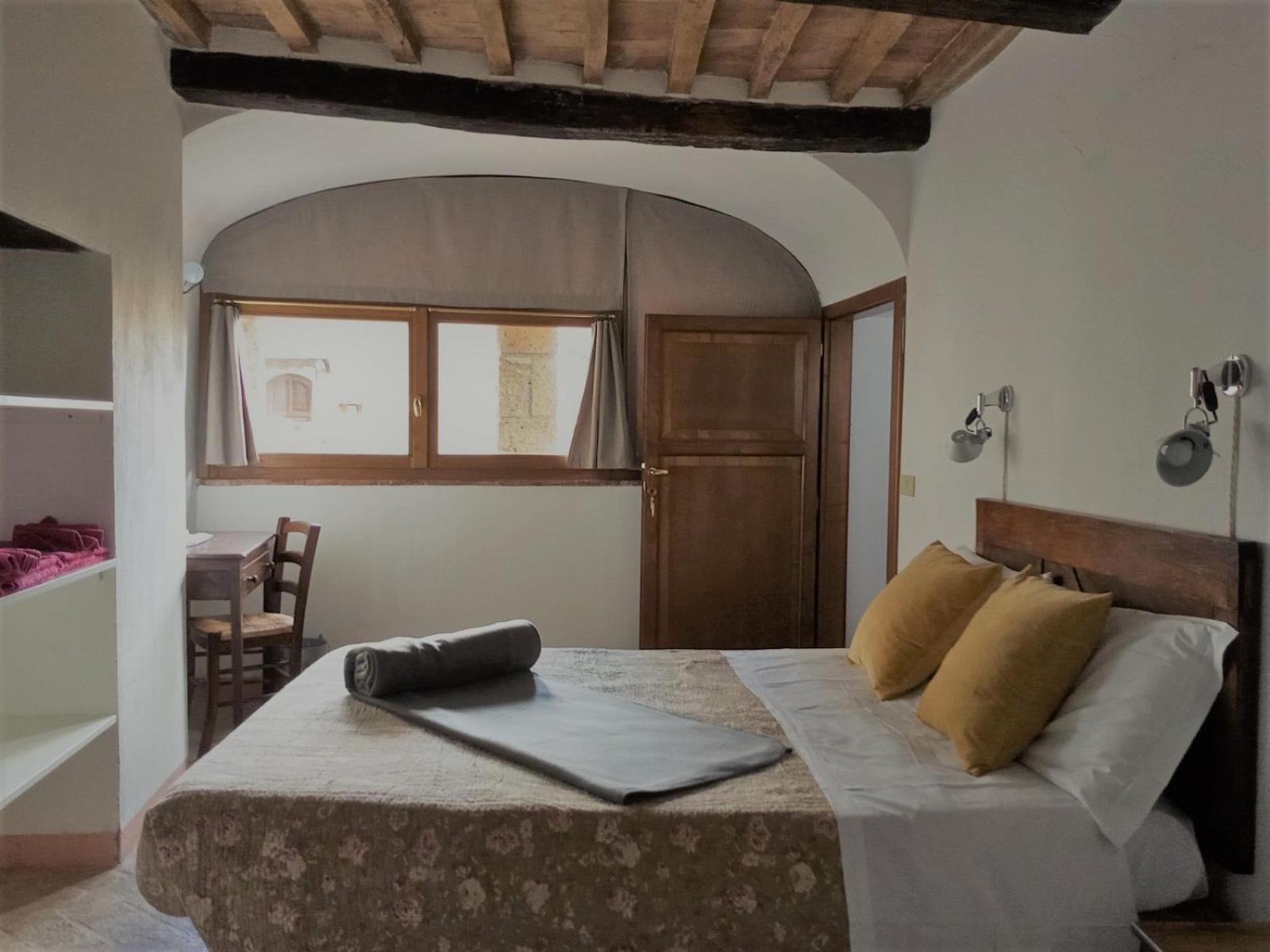 Bed and Breakfast Un Giardino Nel Tufo Pitigliano Exterior foto
